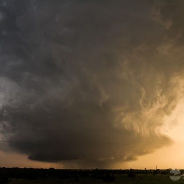 supercell rotating updraft base