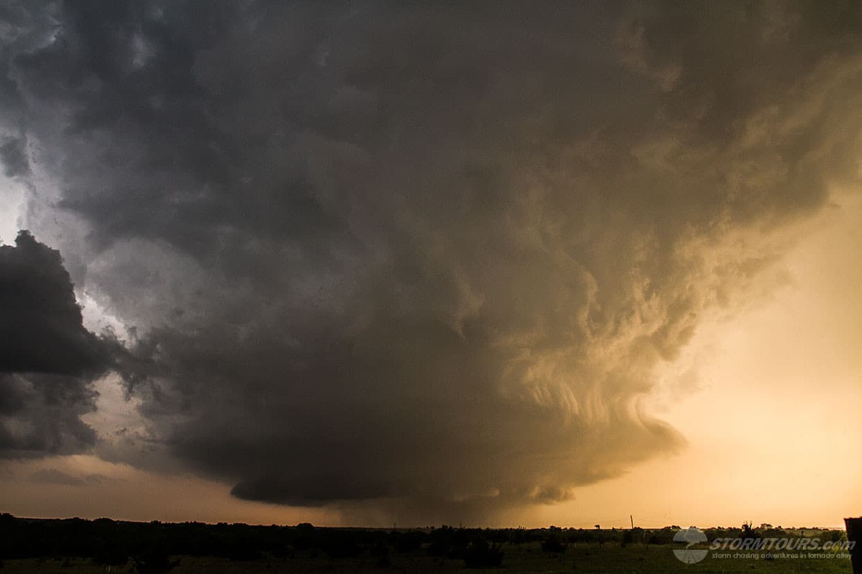May 25, 2016: Abilene Kansas Wedge Tornado - StormTours.com