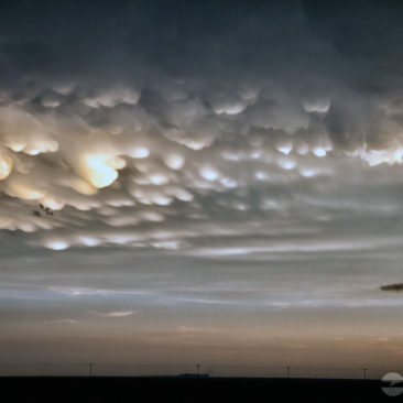 mammatus clouds overhead