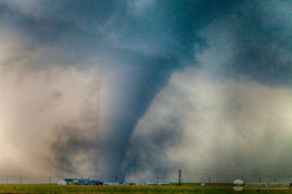 Large Tornado near Dodge City.